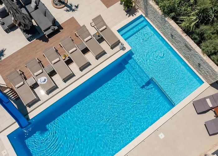 Villa Emma Pag Pag Town