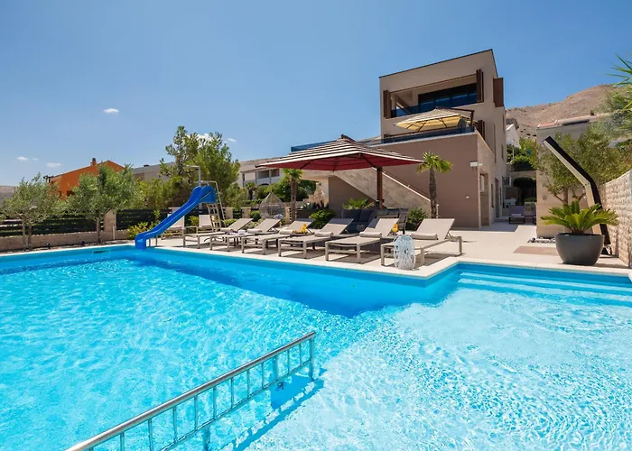 Villa Emma Pag Pag Town